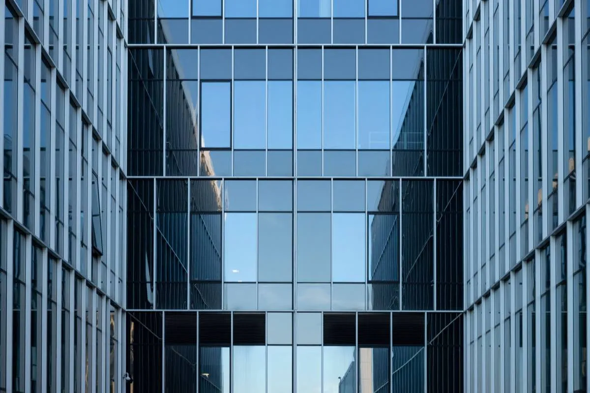 Commercial window services in Fishers, IN